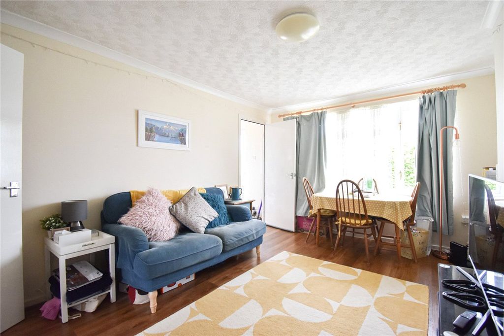 Property photo 3 of 7 Picture No. 20