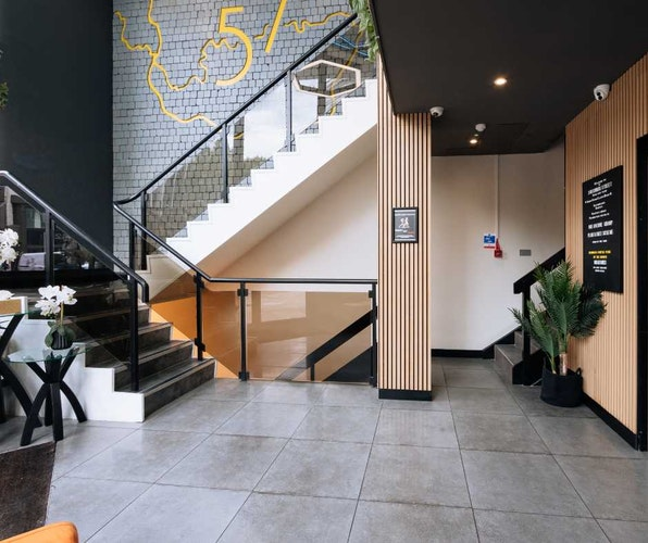 Property photo 1 of 6