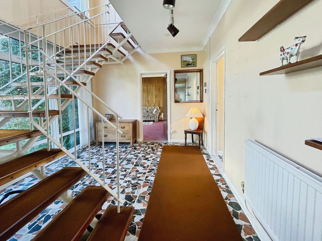 Property photo 3 of 22