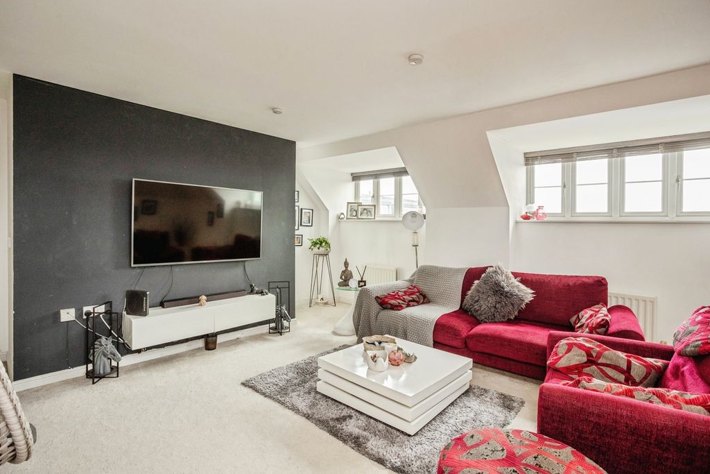 Property photo 3 of 15 Pbox-Img.Jpg