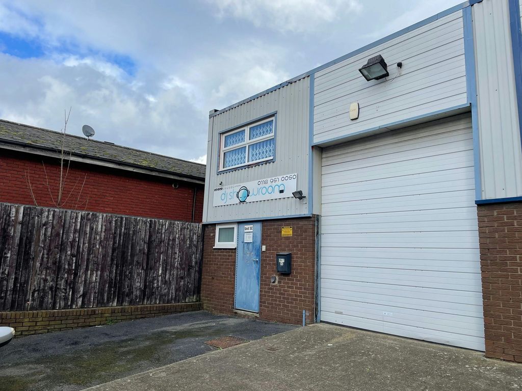 Property photo 2 of 11 Unit C5