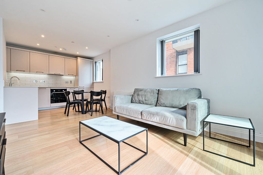 Property photo 2 of 25 Picture No. 19