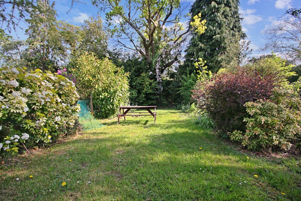 Property photo 2 of 7