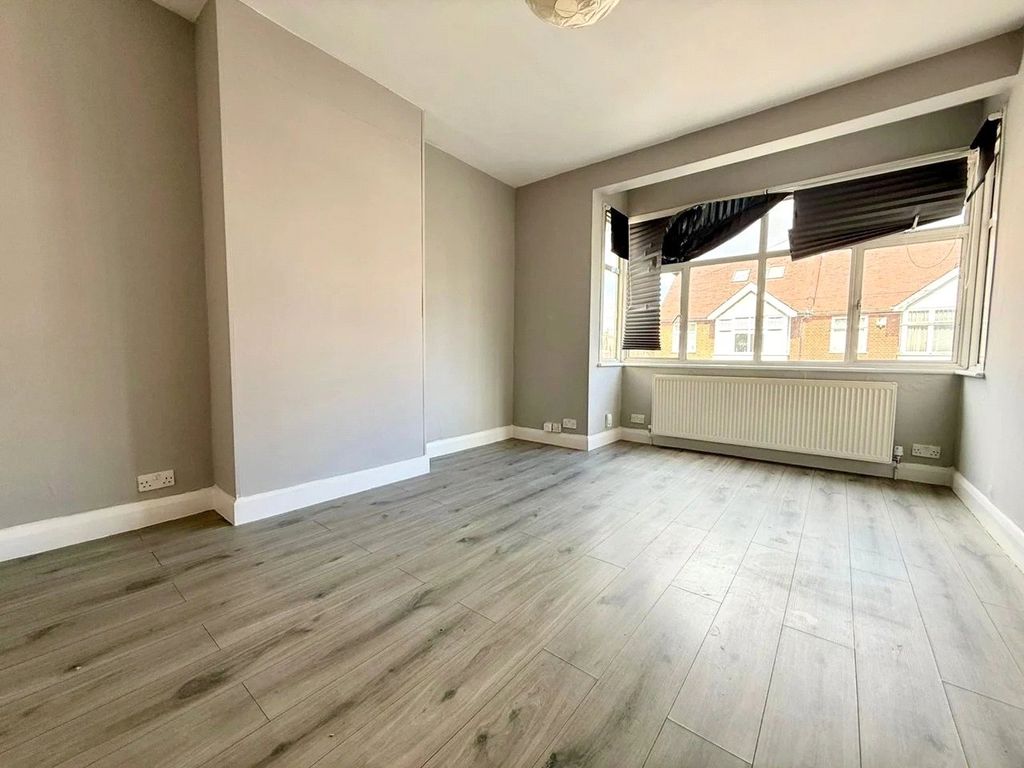 Property photo 2 of 8 Picture No. 02