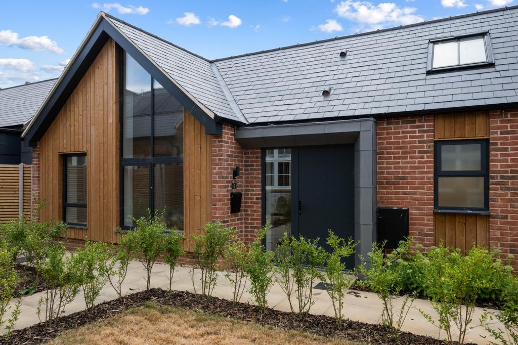 Property photo 1 of 10 External Plot 11