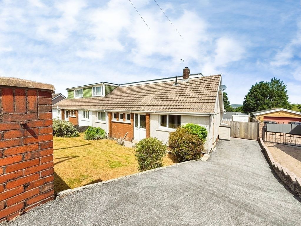Property photo 1 of 32