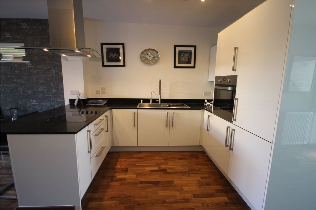 Property photo 2 of 7 Kitchen/Living