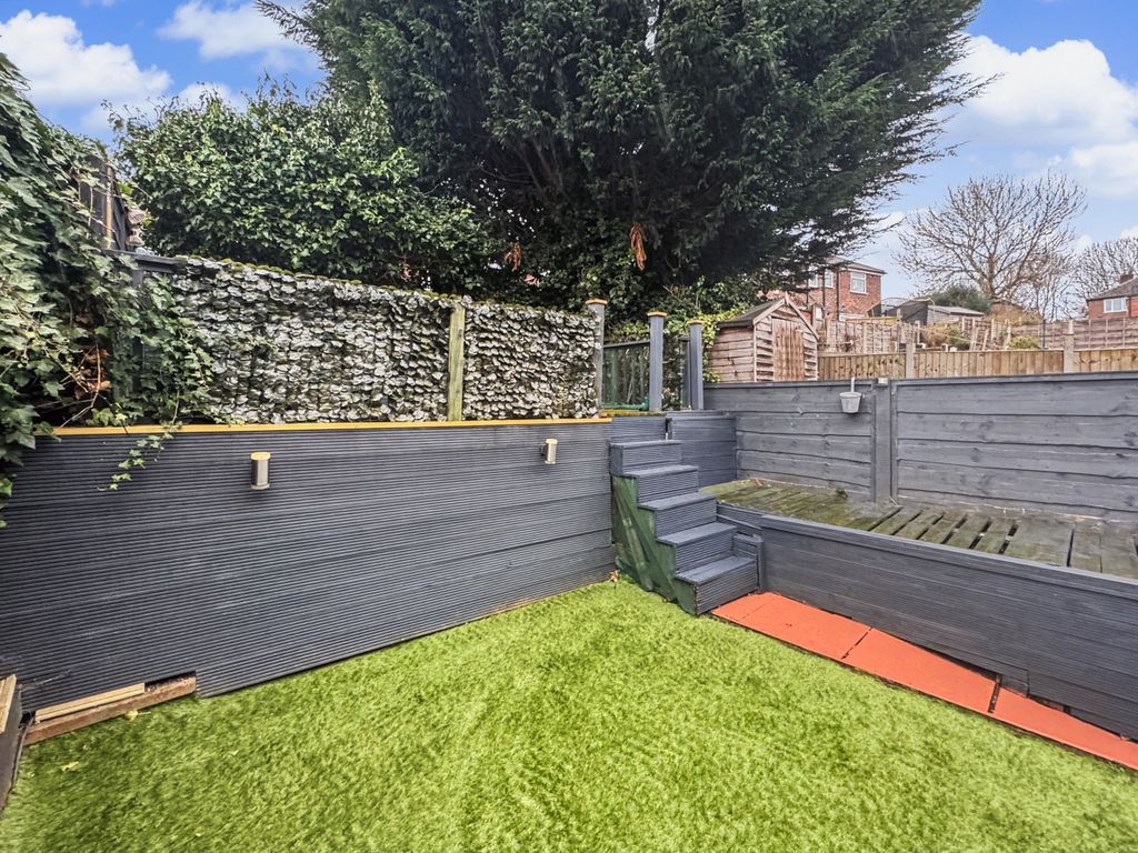 Property photo 3 of 18