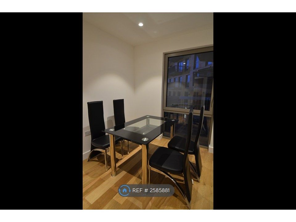 Property photo 3 of 9 Dining Area
