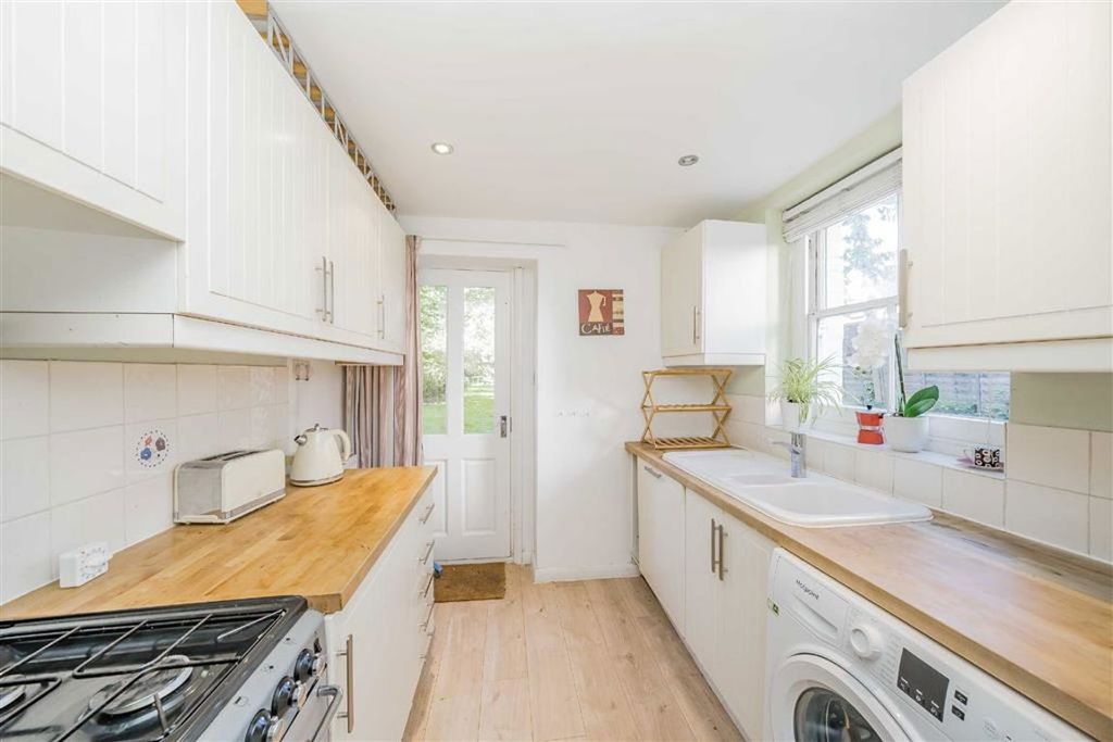 Property photo 3 of 5