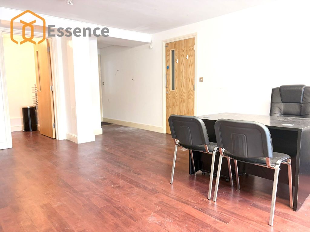 Property photo 3 of 35