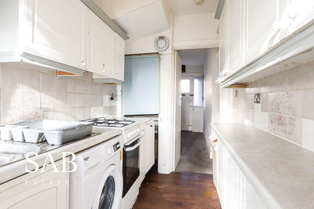 Property photo 2 of 9