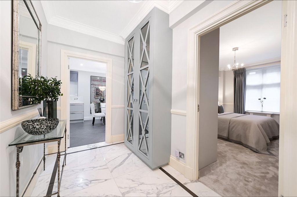 Property photo 3 of 18 Picture No. 28