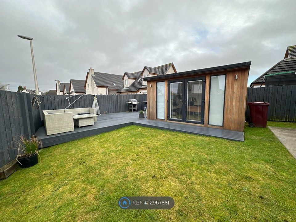 Property photo 2 of 26