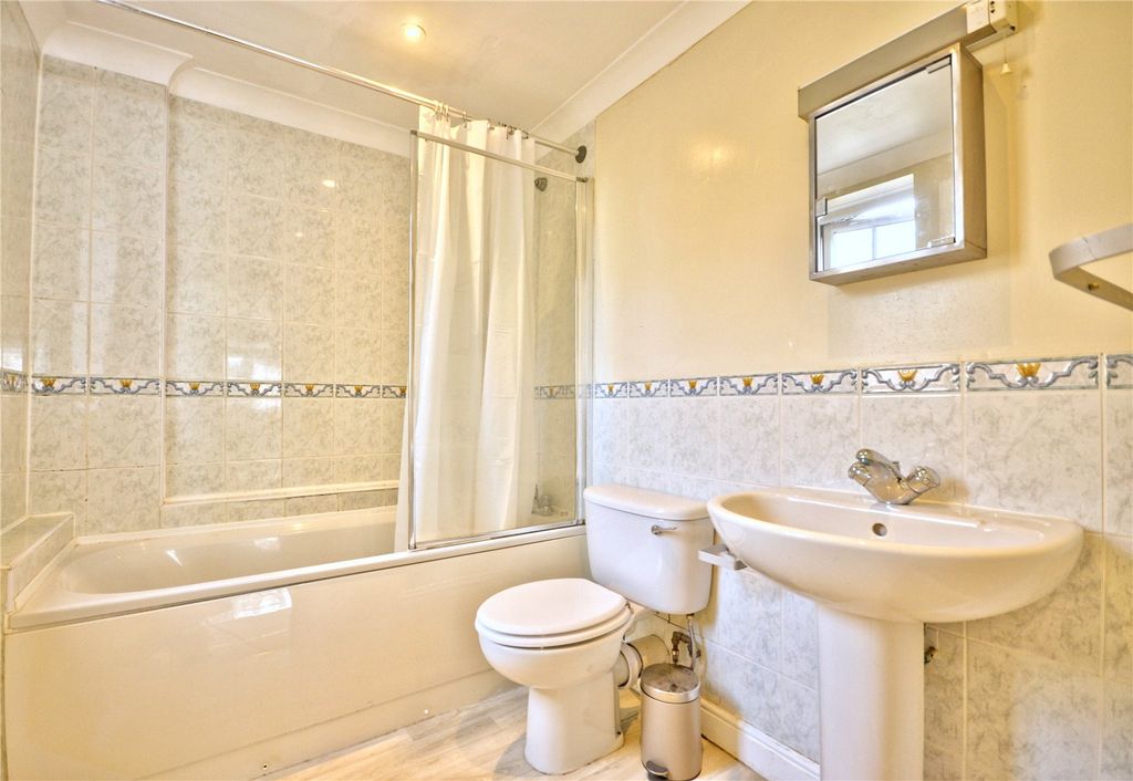 Property photo 3 of 11 Picture No. 22