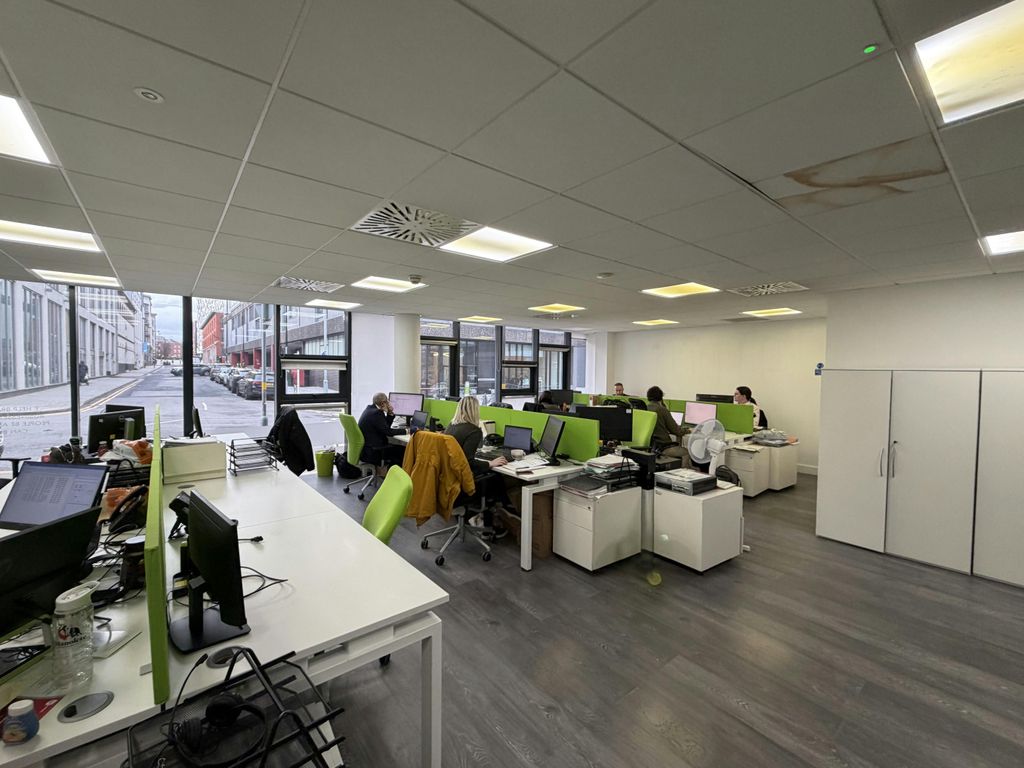 Property photo 2 of 11 P2.Jpeg