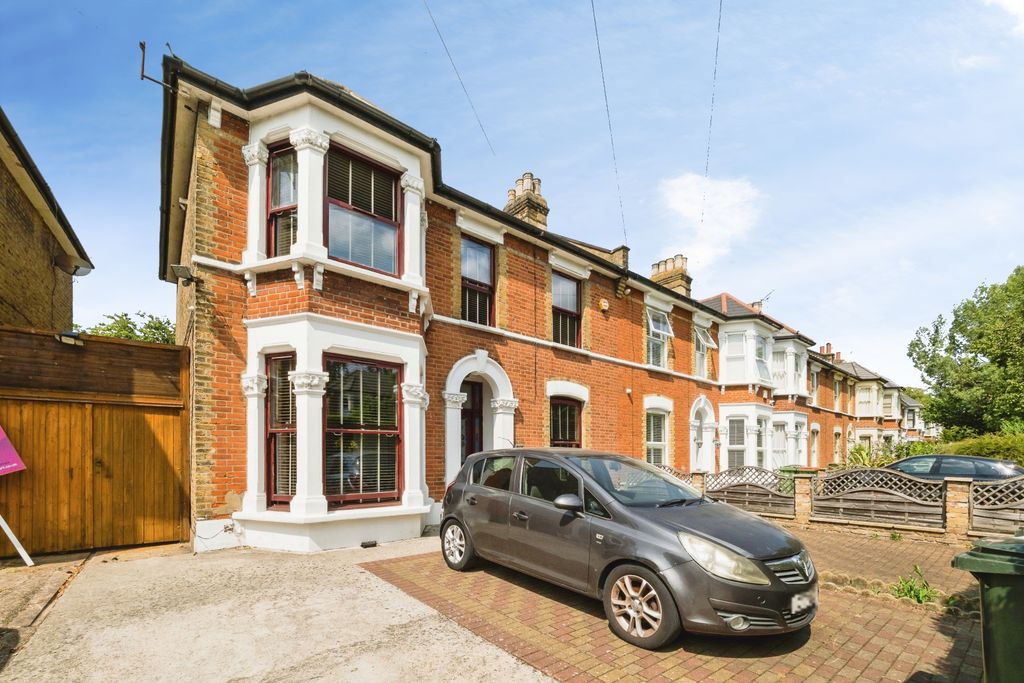 Property photo 1 of 44