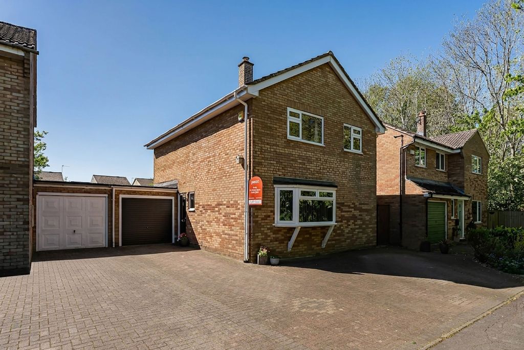 Property photo 1 of 18