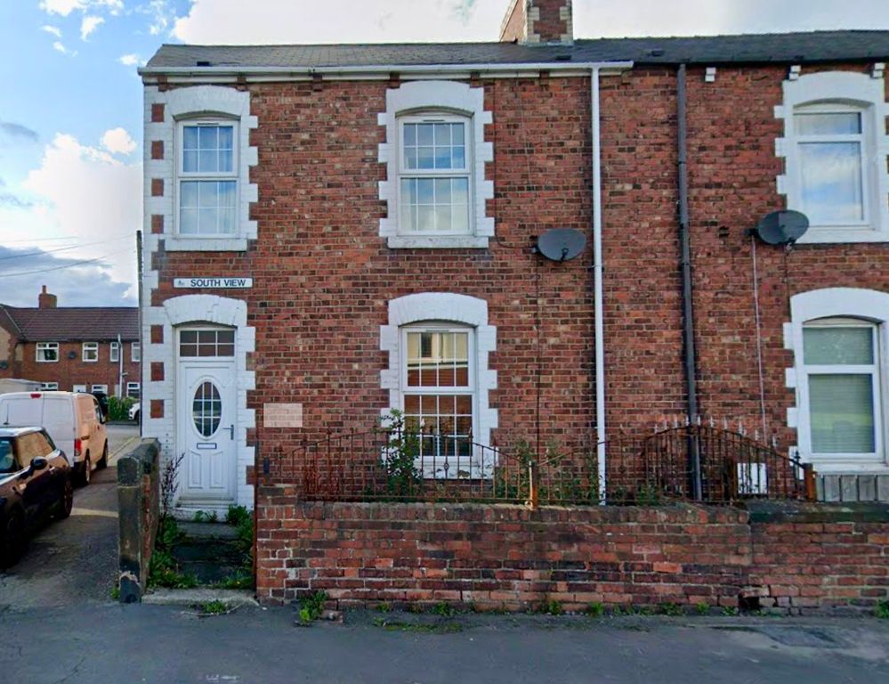 Property photo 1 of 13