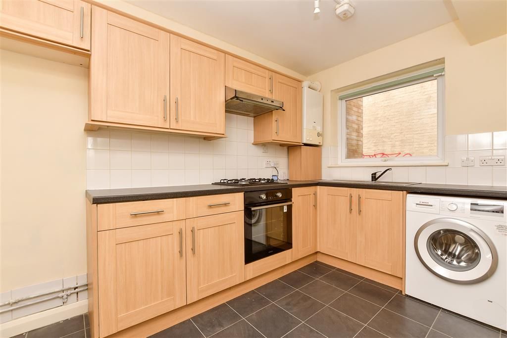 Property photo 3 of 12 Kitchen