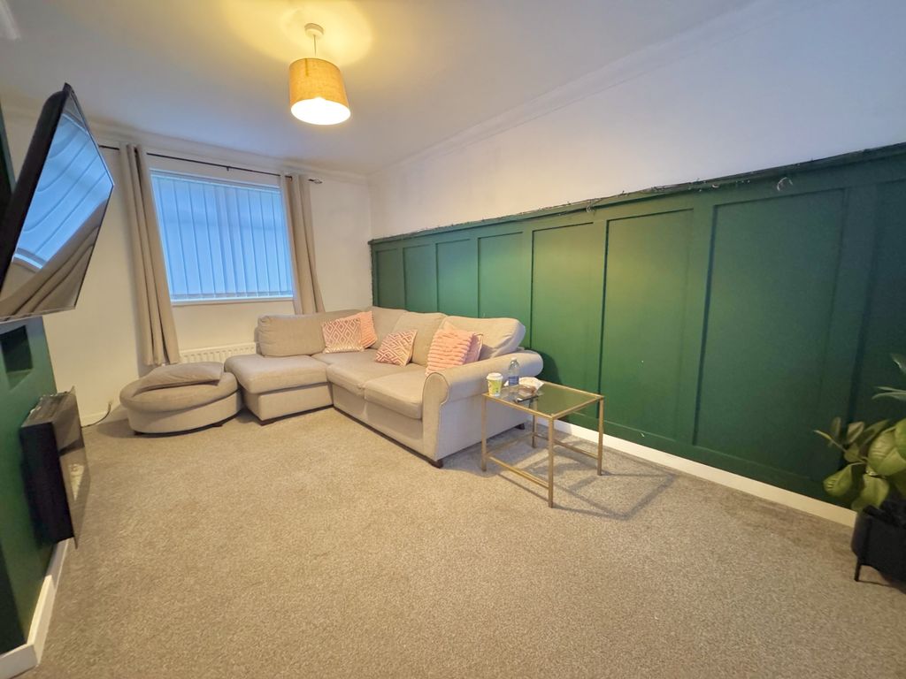 Property photo 3 of 23 Img_5042