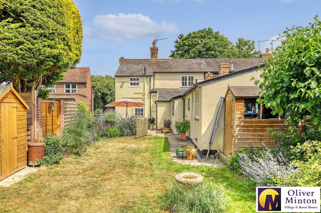 Property photo 2 of 32