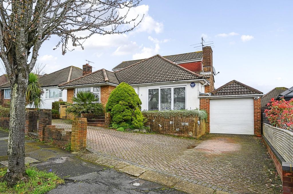 Property photo 2 of 22