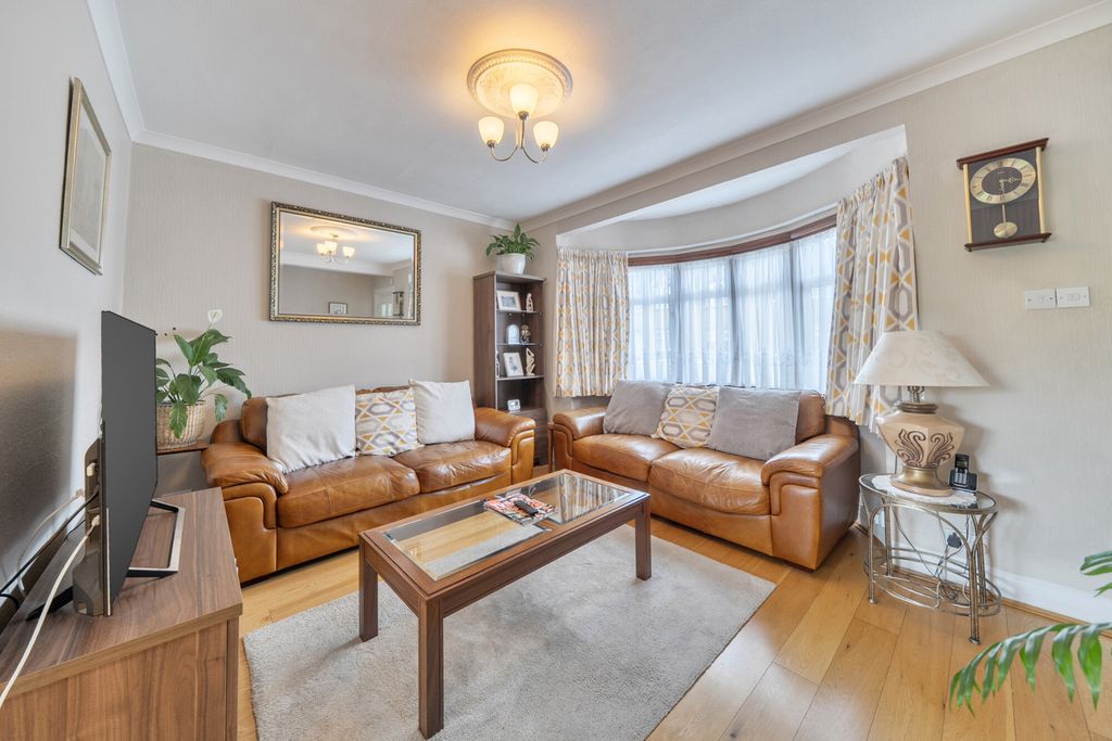 Property photo 2 of 20 1442654-2-69E2511...