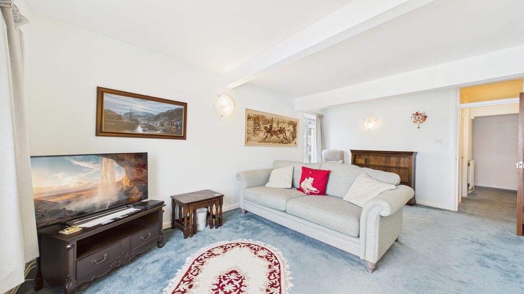 Property photo 2 of 13 Gallery