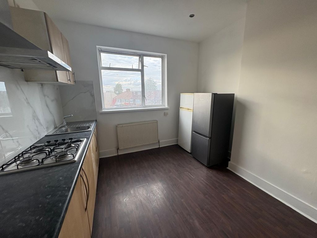 Property photo 2 of 5 Whatsapp Image 2026-01-13 At 11.25.56 Am (1)