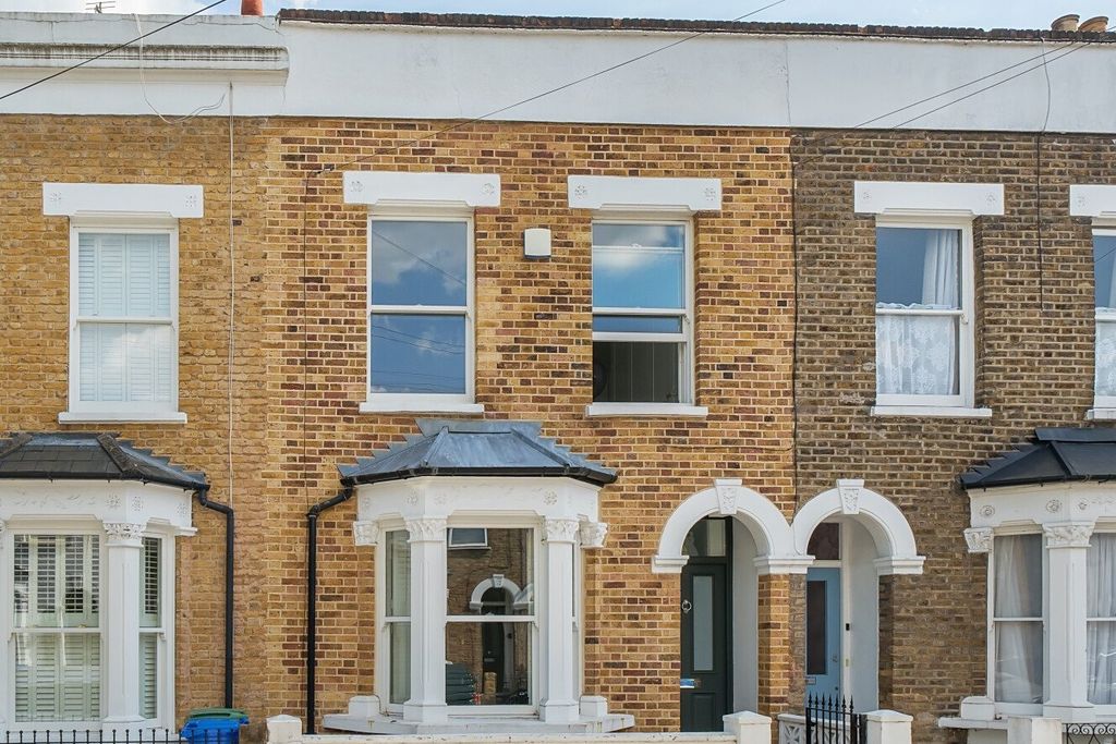 Property photo 3 of 19 Picture No. 01