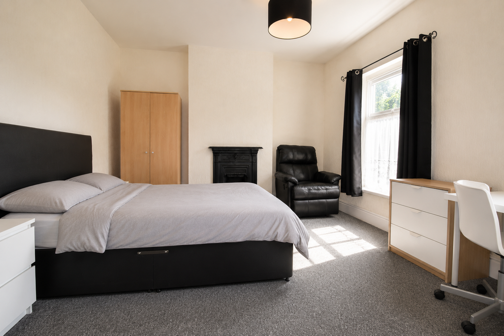 Property photo 3 of 8 Rm3