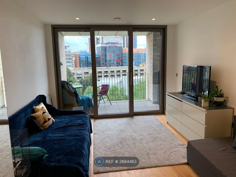 Property photo 2 of 22 Living Area