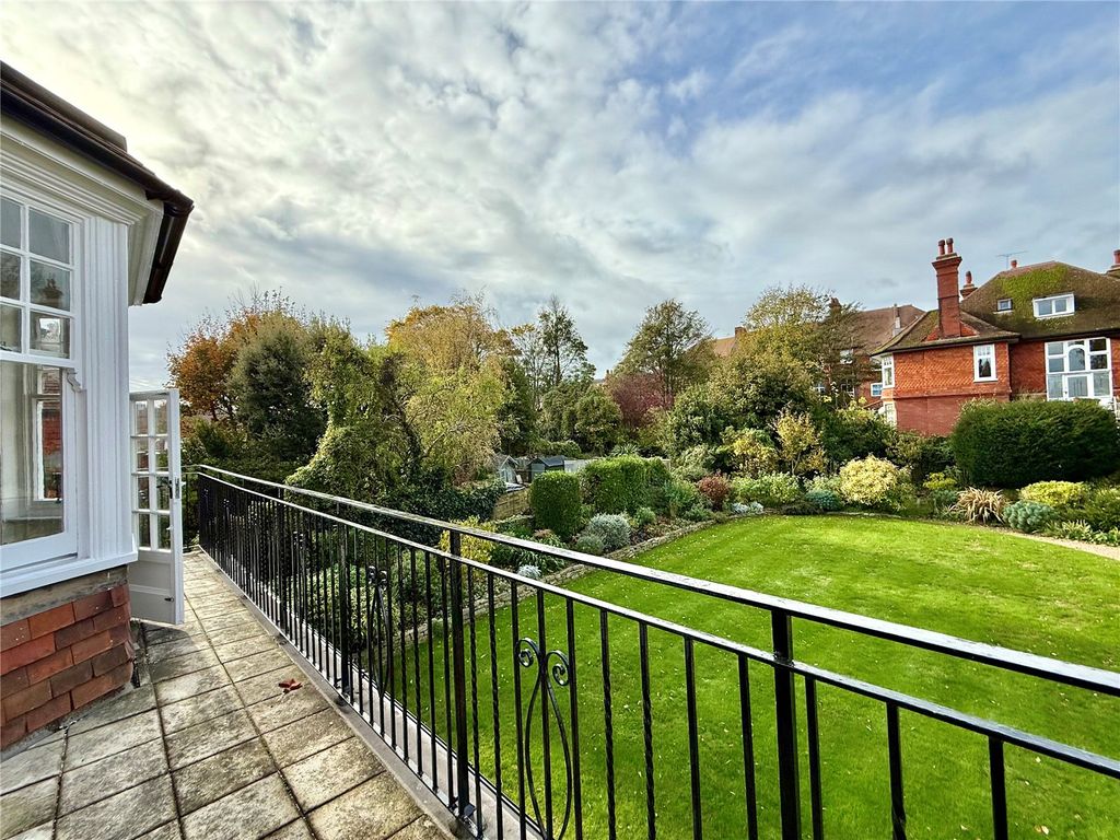 Property photo 3 of 10 Picture No. 17