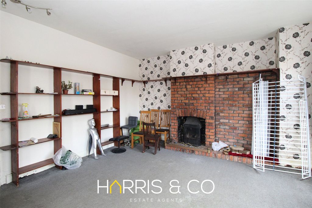 Property photo 2 of 13 Picture No. 12