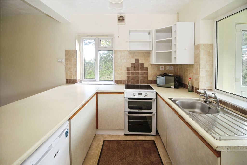 Property photo 3 of 12 Picture No. 14