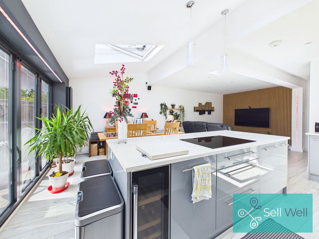 Property photo 3 of 28 Open Plan Living Area