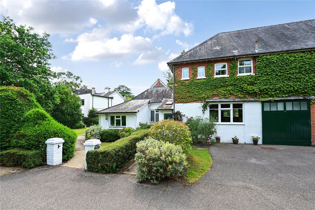 Property photo 3 of 33 Picture No. 27