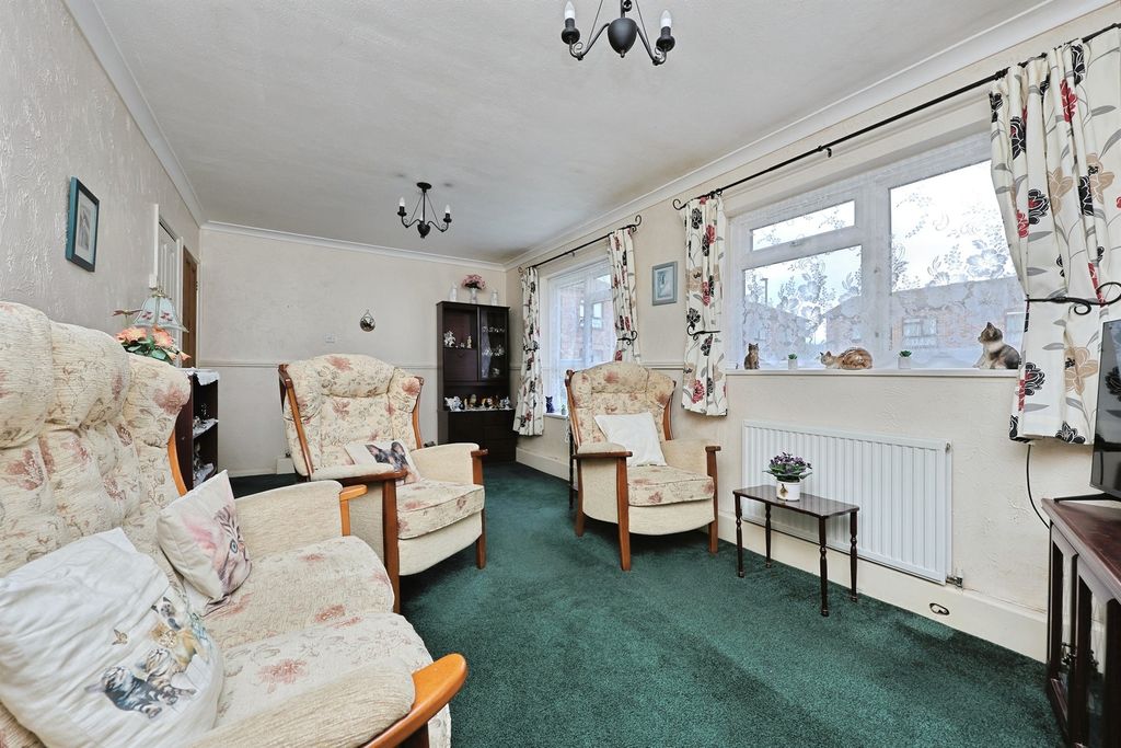 Property photo 2 of 15