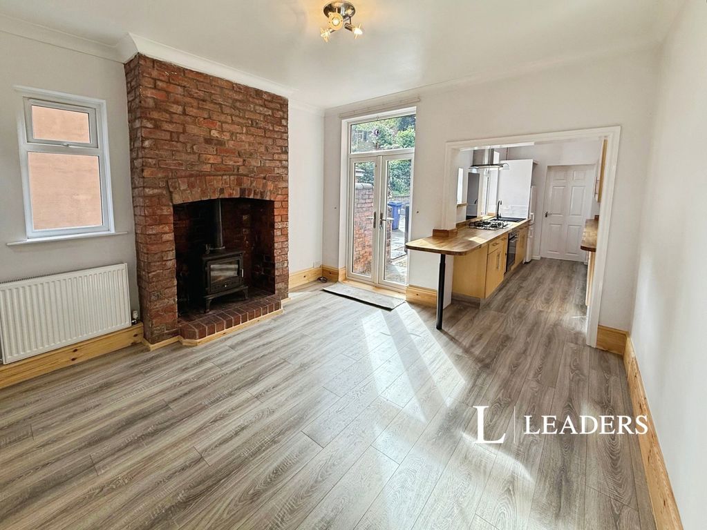 Property photo 3 of 12 Pbox-Img.Jpg