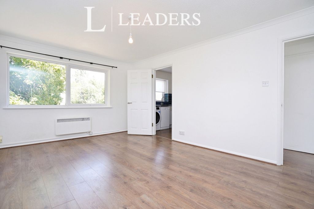 Property photo 2 of 14 Pbox-Img.Jpg