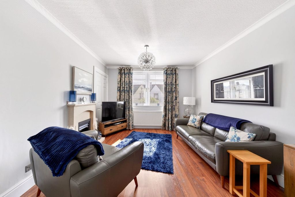 Property photo 2 of 40 Lounge