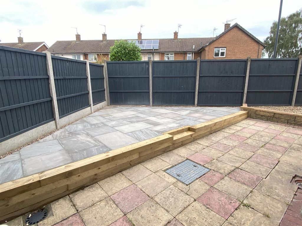 Property photo 3 of 15 39Fr-Garden-2.Jpg