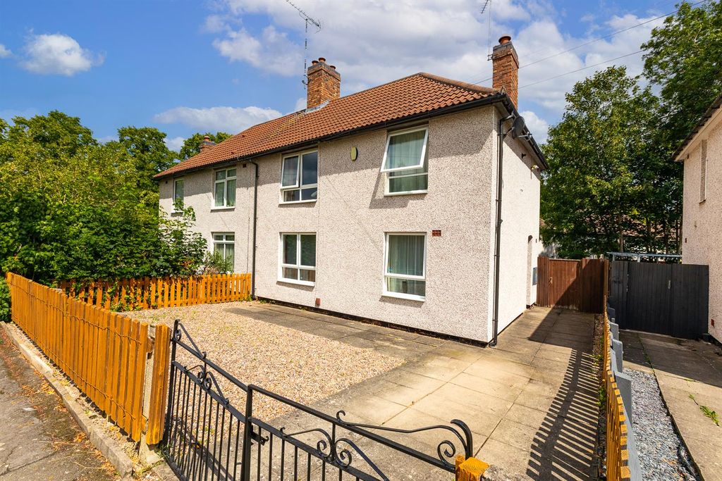 Property photo 1 of 18
