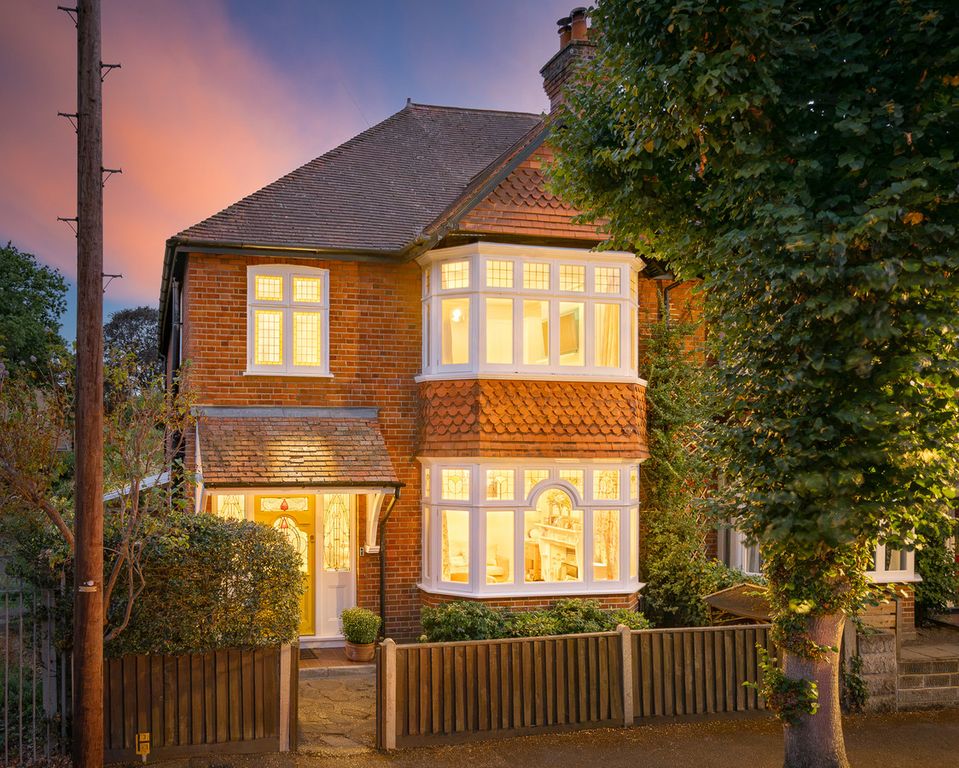 Property photo 1 of 33