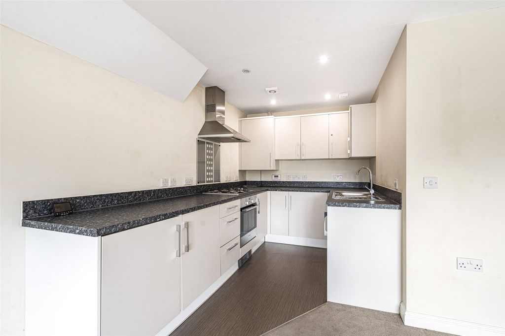 Property photo 3 of 16 Kitchen