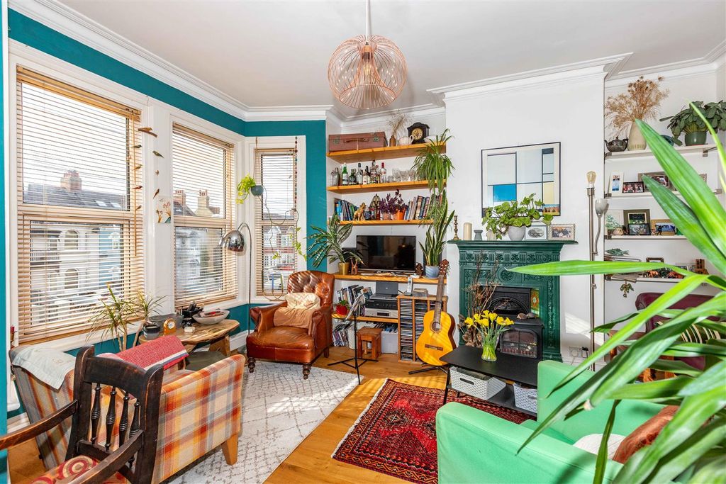 Property photo 2 of 10 Navarino-11.Jpg