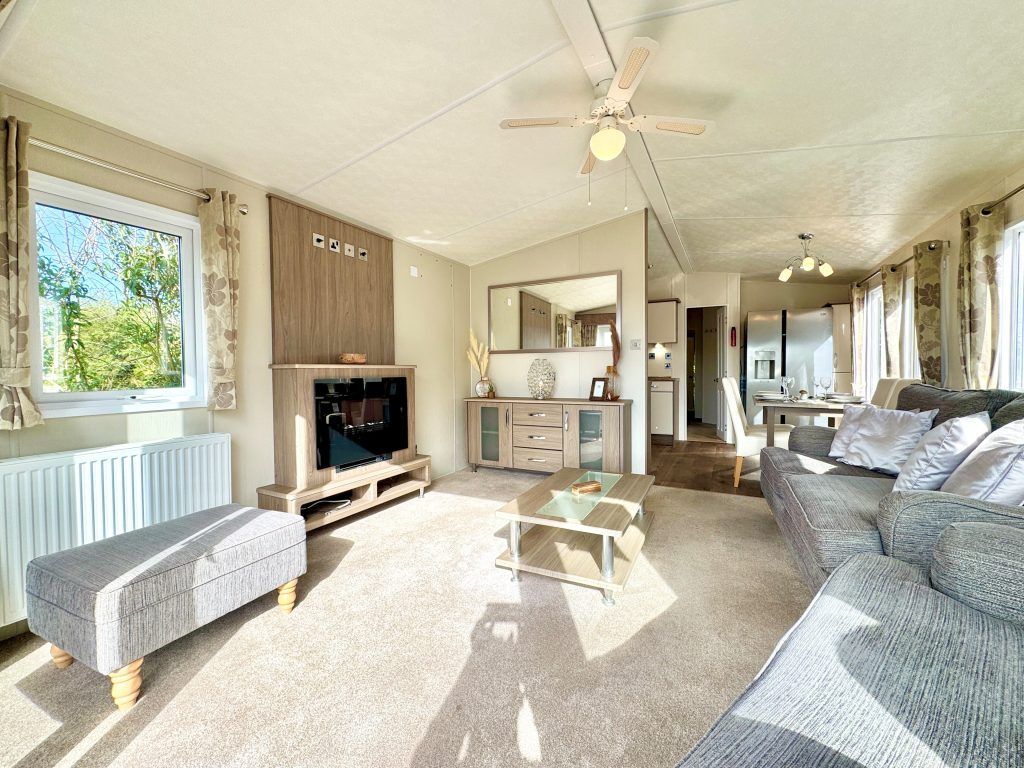 Property photo 1 of 14 Delta Cambridge 2018 Car0024679 134994462.Jpeg