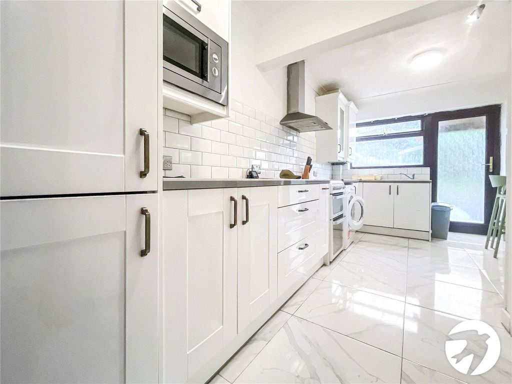 Property photo 3 of 16 Picture No. 03