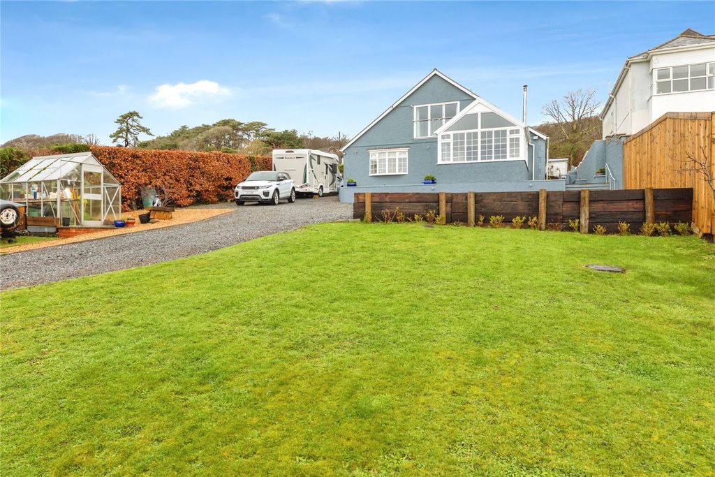 Property photo 2 of 44 Picture No. 51